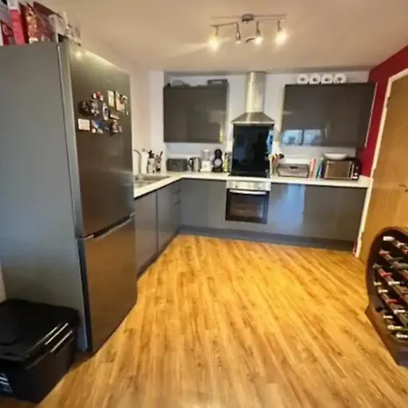 Apartamento Stylish & Cosy 2bd Flat - Old Market Bristol